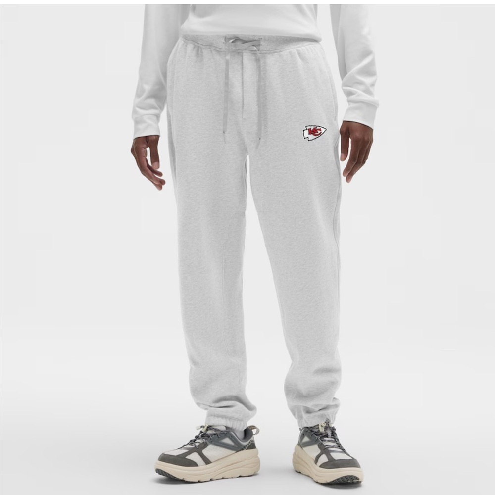 NWT Lululemon x NFL Kansas City Chiefs Sweatpants Grey Size Small